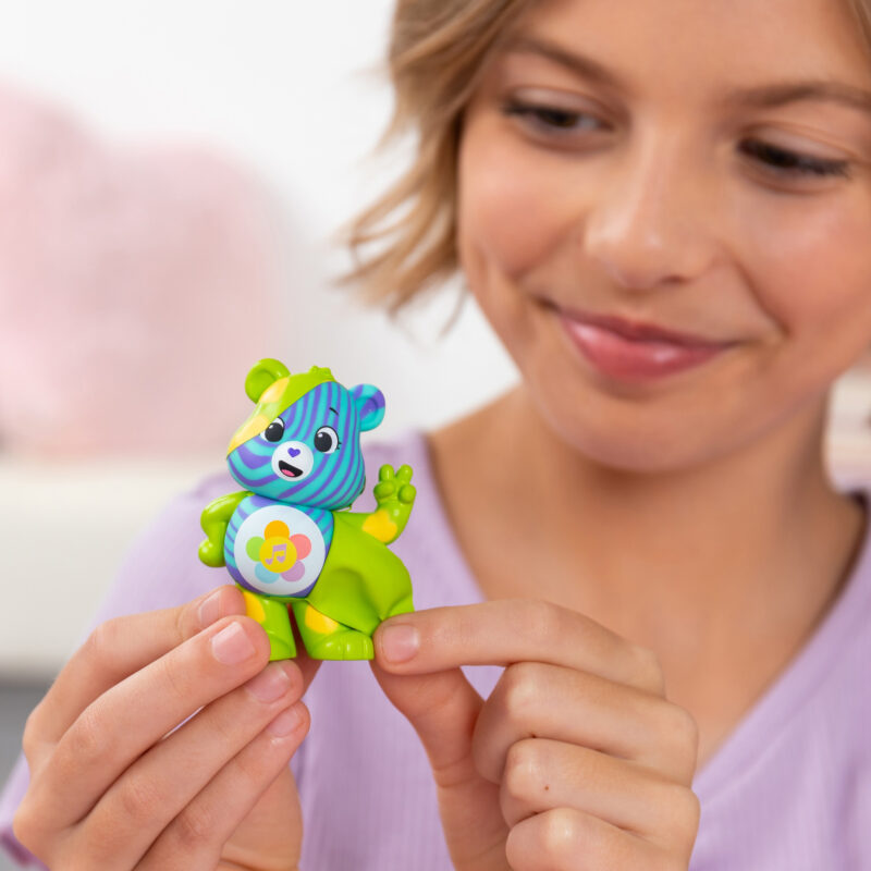 Care Bears – Peel and Reveal - US 4656