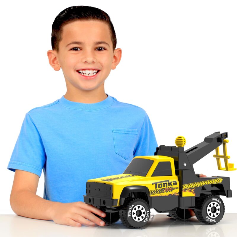 Tonka Tow Truck - US 8817