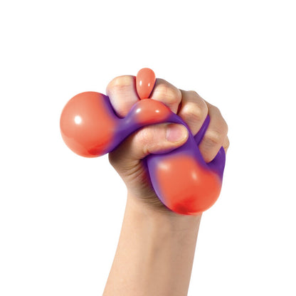 NeeDoh Color Change Squeeze Heart - US 3562